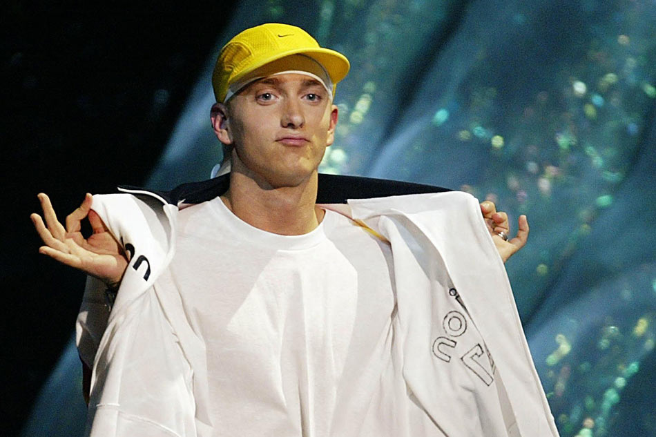 The Impact of Eminem's Blonde Hair Color on Fashion - wide 9