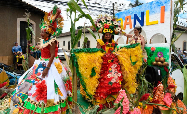 El Festival Internacional del Maíz una tradición en Danlí - DIARIO ROATÁN